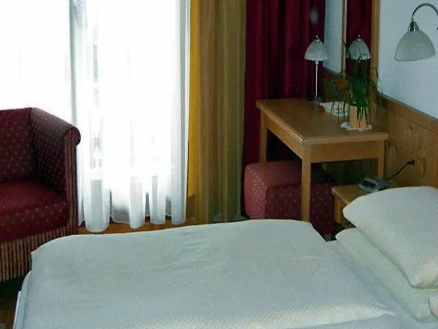 Seeblick 2* Attersee